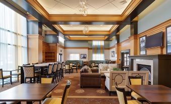 Holiday Inn Express & Suites Warwick-Providence (Airport)