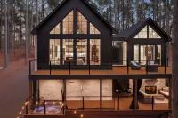 Luxury Broken Bow Cabin w/ Hot Tub on 3 Acres! فنادق في McCurtain County