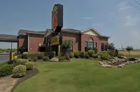 Super 8 by Wyndham Searcy AR