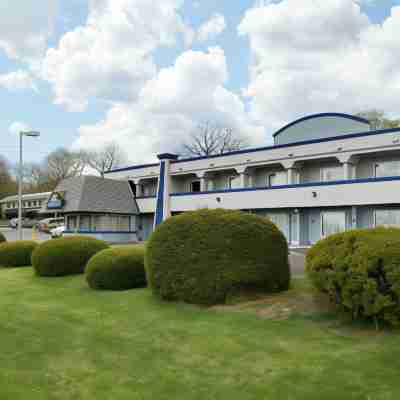 Days Inn by Wyndham Tannersville Hotel Exterior