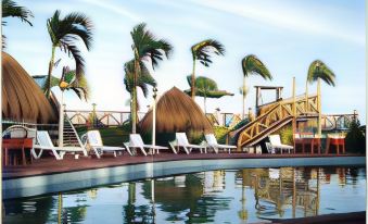 Bay View Hotel - Housity