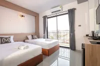 M&M Hotel