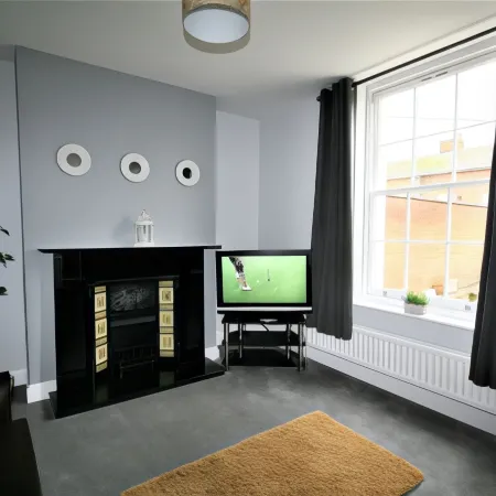 Nelson by the Docks Serviced Apartments by Roomsbooked