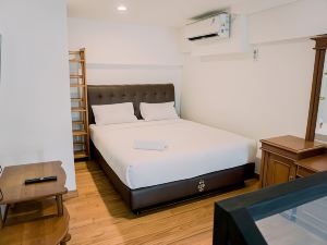 Cozy Stay and Comfy Studio Loft Kingland Avenue Apartment