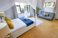 Holiday Rental Home in Victoria Falls Hotels near Prime Art Gallery