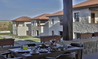 Elevres Stone House Hotel