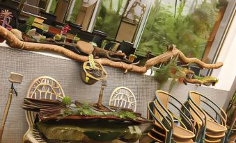 Wan Lake Coffee Villa