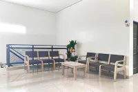 Urbanview Hotel Syariah Near Polda Jambi Hotels in Pakuan Baru
