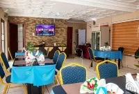 Ultimate Hotel Hotels in Ngleshi Amanfro