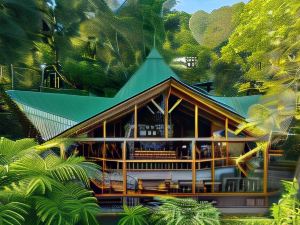 阿吉拉德奧薩熱帶雨林和海洋冒險旅館