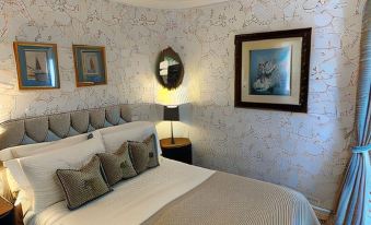 Burford Lodge Hotel - Adults Only - Housity