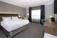 Hampton Inn by Hilton Verona at Turning Stone Hotels near The Bull Farm Antiques