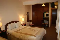 Valley Lodge Room Only Guest House Các khách sạn gần Knock Shrine