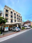 The Amrani Syariah Hotel فنادق في Laweyan