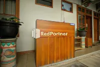 De Kost Solo Mitra RedDoorz