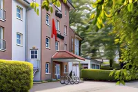 Montana Hotel Senden Hotels near Steverquellen
