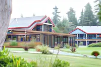 Best Western Plus Tin Wis Resort Hotels in Tofino
