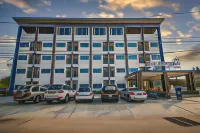 The Charlotte Smart Hotel Lopburi Hotel dekat Wat Inthra