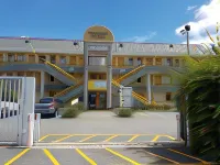 Premiere Classe Belfort - Parkplatz