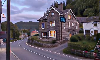 Base Camp Snowdonia, Gwersyll Cyntaf Eryri