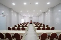 Hotel Confiance Barigui - Kitchens