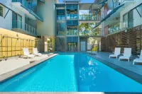 Elsey on Parap Hotels in Coconut Grove