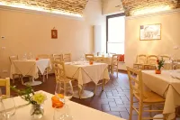 Osteria Senza Fretta Rooms for Rent - breakfast