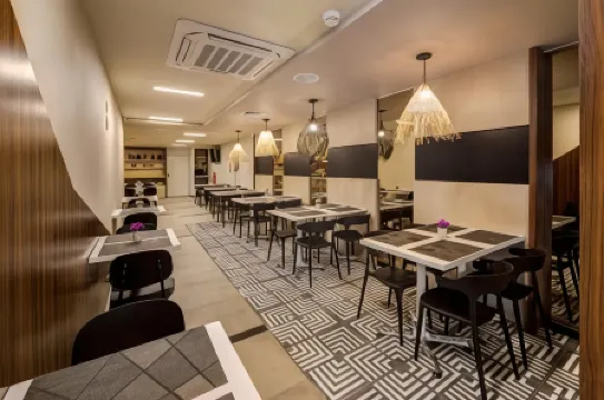 Arawi Miraflores Express