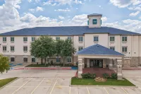Clarion Inn & Suites Weatherford South Hotels in Weatherford