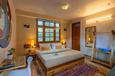 Zostel Sangla Hotels near Rakchham-Chhitkul Sanctuary