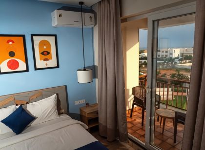 Palm Regal Resort