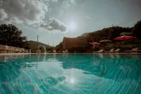 Sotto Il Cielo Hotel - Pools