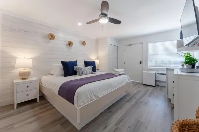 Siesta Key Beach Resort and Suites