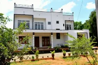 Reliance Holiday Resort Отели рядом с достопримечательностью «Абхайягири»