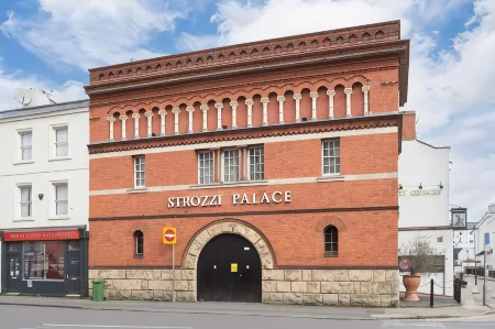 Strozzi Palace Suites by Mansley