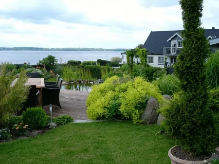 Hotel Fjordkroen Отели в г. Хаслев