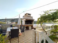 Romantic Apartment with Sea View Vinišće, Dalmatia - Parvekkeita