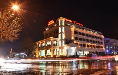 Theranda Hotel