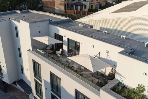 River Apartments - 4-Star
