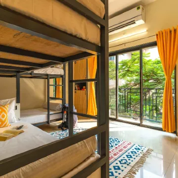 Zostel Pune (Viman Nagar) Hotels near Pune Airport