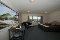 Lake Point Motel - Jacuzzi