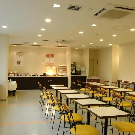 Hotel Econo Tsu Station