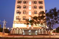 Namira Syariah Hotel Surabaya Hotel di Kecamatan Jambangan