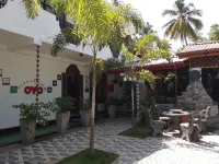 AWON HOTEL MIRISSA - parking