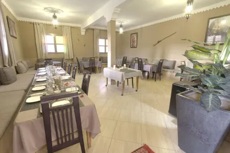 巴格達咖啡館民宿