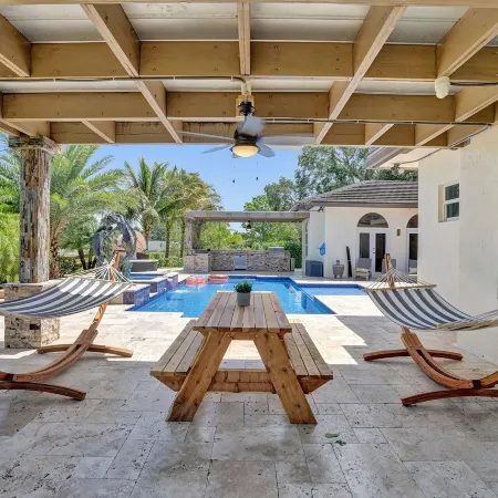Villa Wpool Mini-Golf Firepits