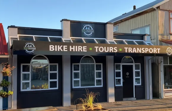 風景區汽車旅館