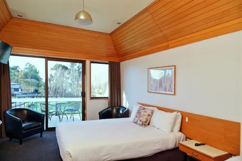 Rosebank Lodge Hotels in Kaka Point