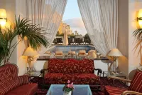 The Seasons Hotel -Studio & Suite