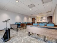 Hampton Inn and Suites by Hilton Cincinnati Midtown Rookwood